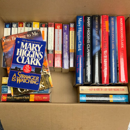 BEATER Mary Higgens Clark: 23 Books- Book Bundle by Theme