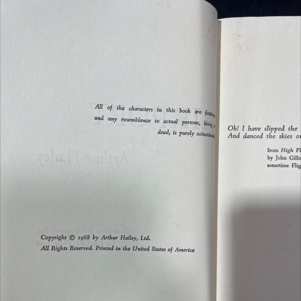 airport book, by Arthur Hailey, 1968 Hardcover, Heavily Used image 3