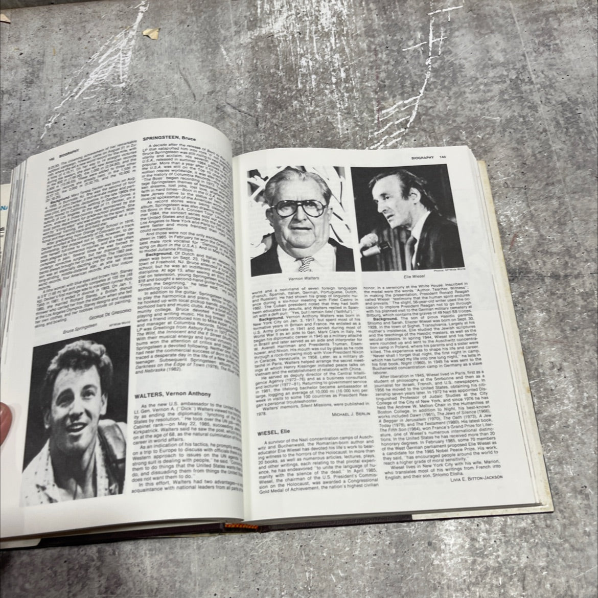 americana annual 1986 book, by unknown, 1986 Hardcover image 4