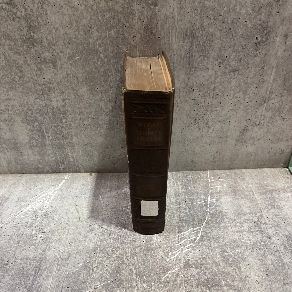 bleak house book, by charles dickens, 1924 Hardcover image 3