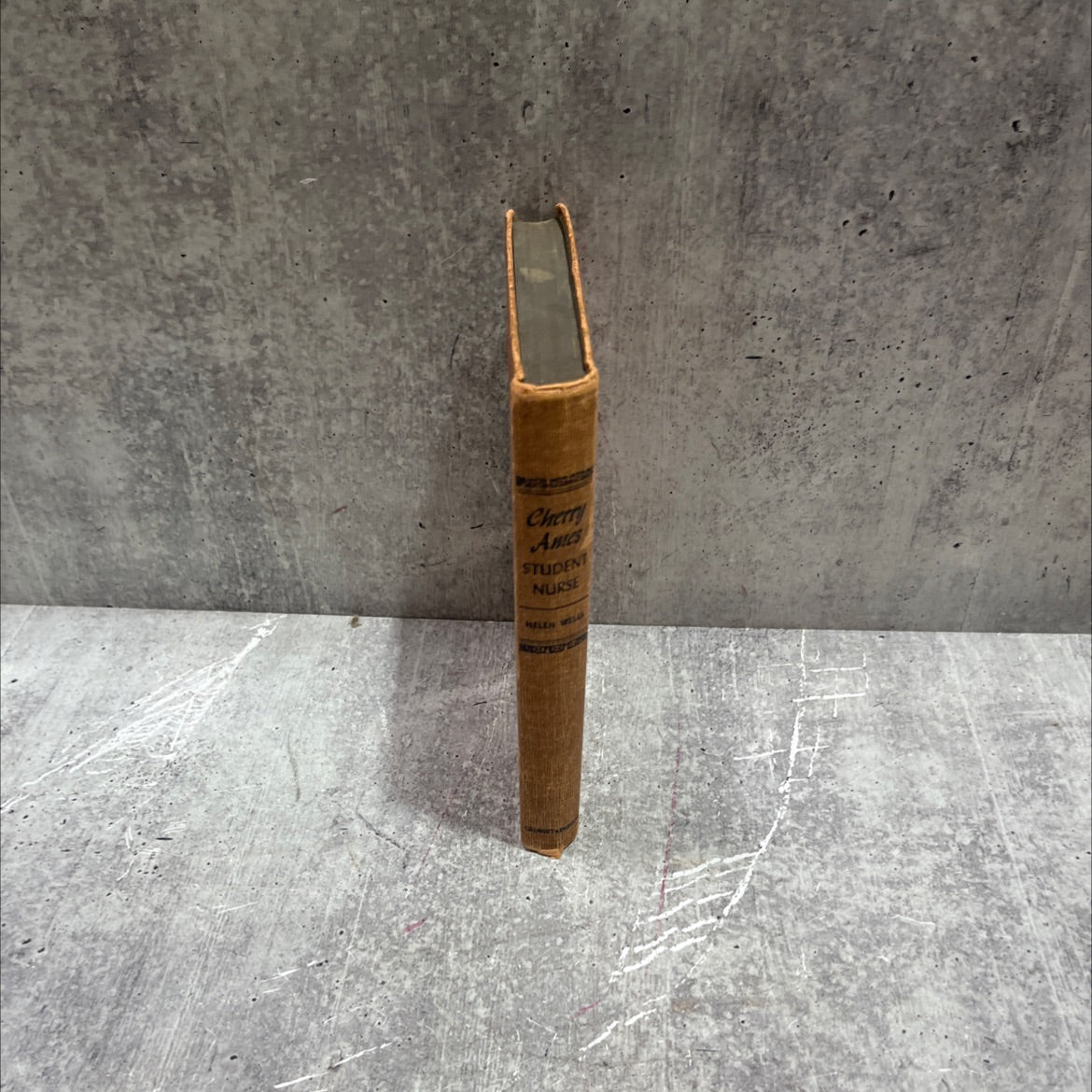 cherry ames nurse stories cherry ames student nurse tizbord book, by helen wells, 1943 Hardcover image 4