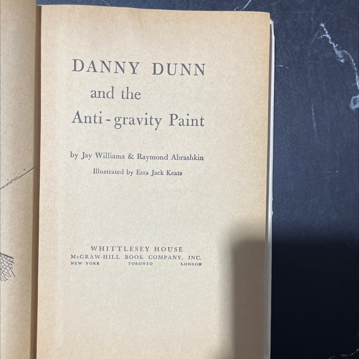 danny dunn and the anti-gravity paint book, by Jay Williams & Raymond Abrashkin, 1970 Hardcover image 3