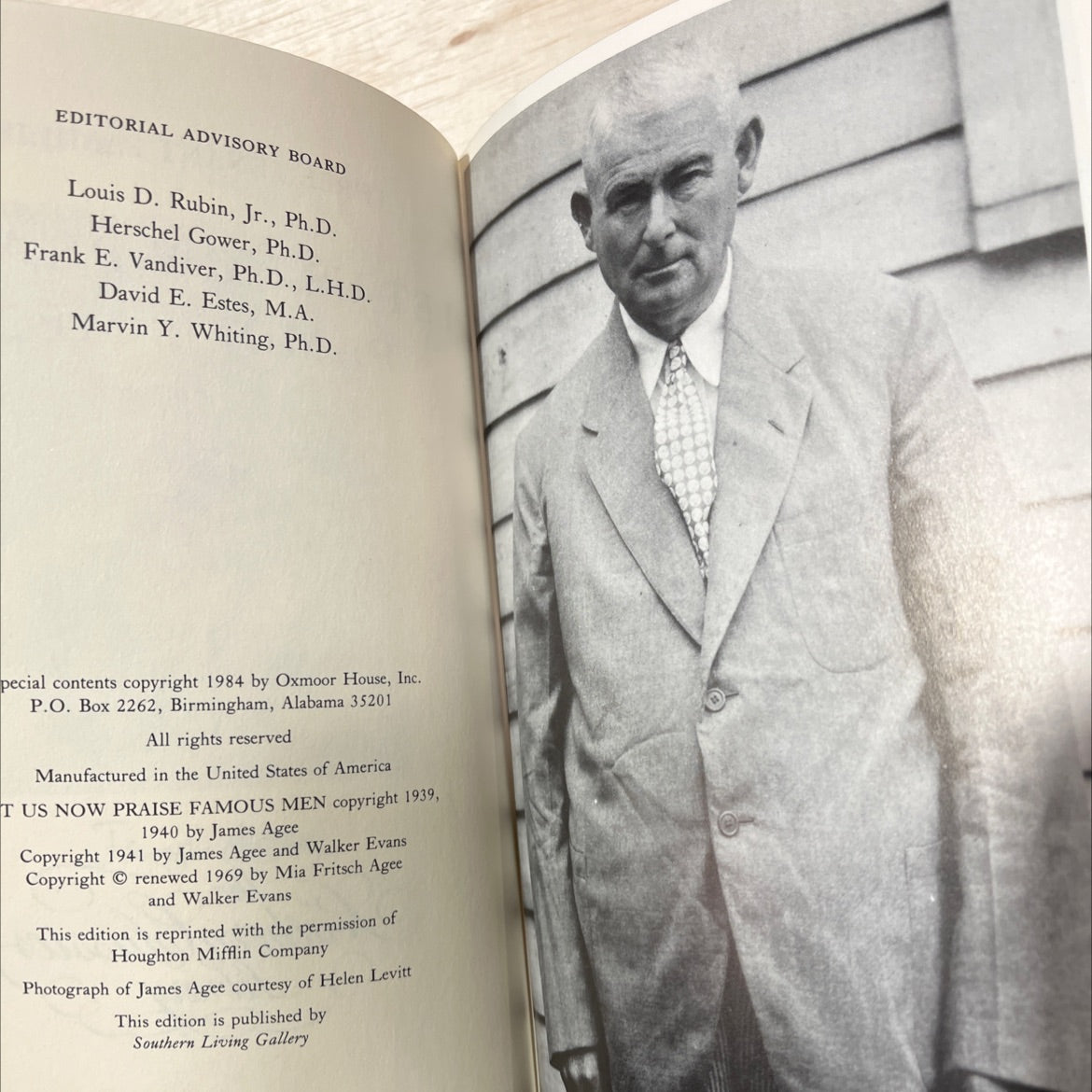 let us now praise famous men book, by james agee, 1969 Leather, Vintage image 3