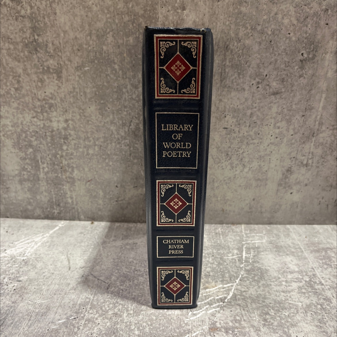 library of world poetry book, by william cullen bryant, 1984 Leather image 4