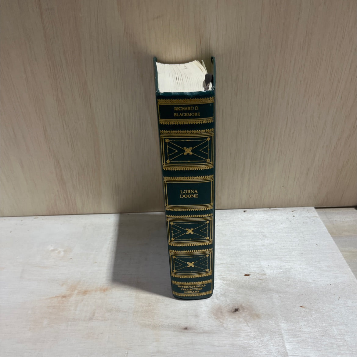 lorna doone a romance of exmoor book, by richard d. blackmore, 1869 Hardcover image 4