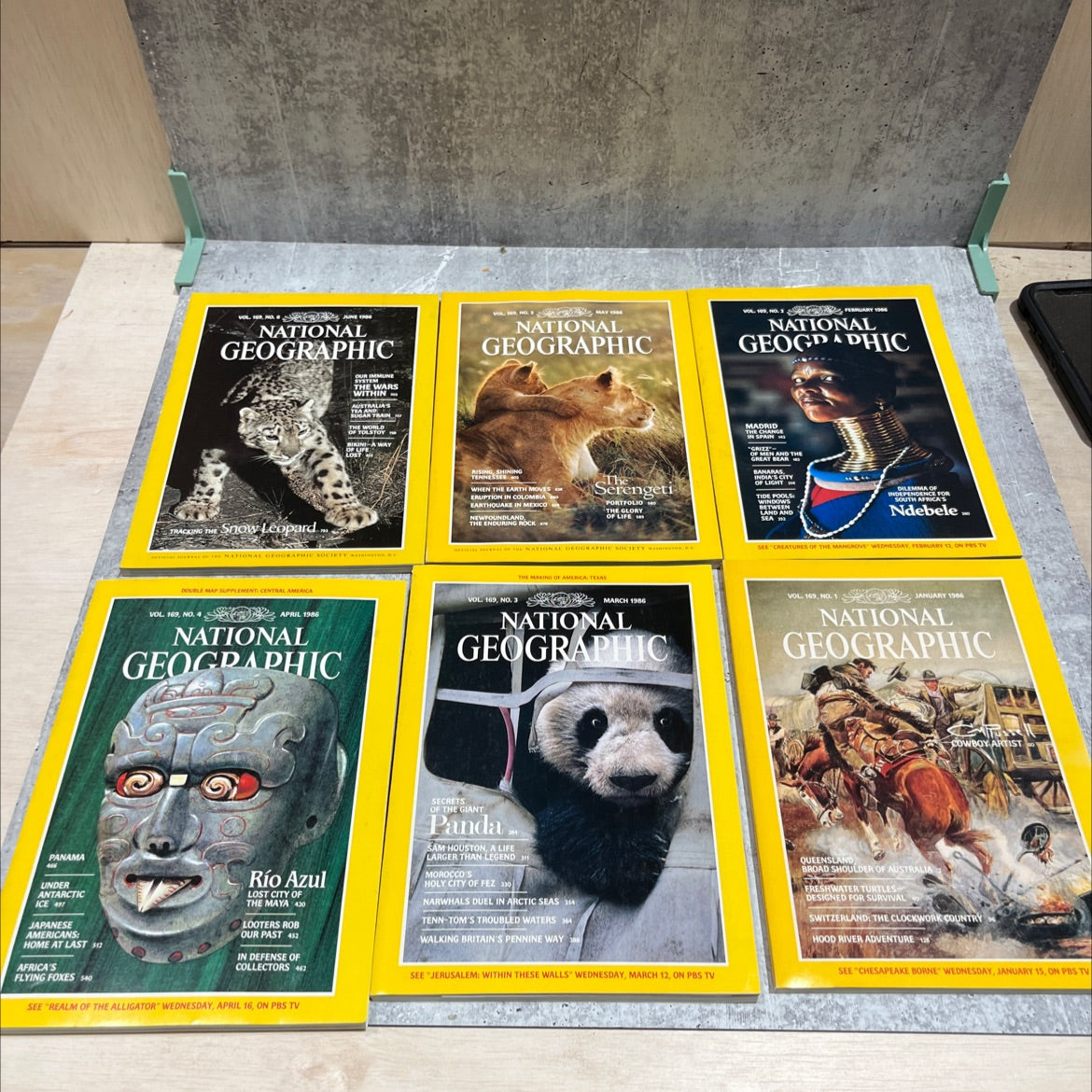 national geographic magazine book, by unknown, 1986 Paperback image 3