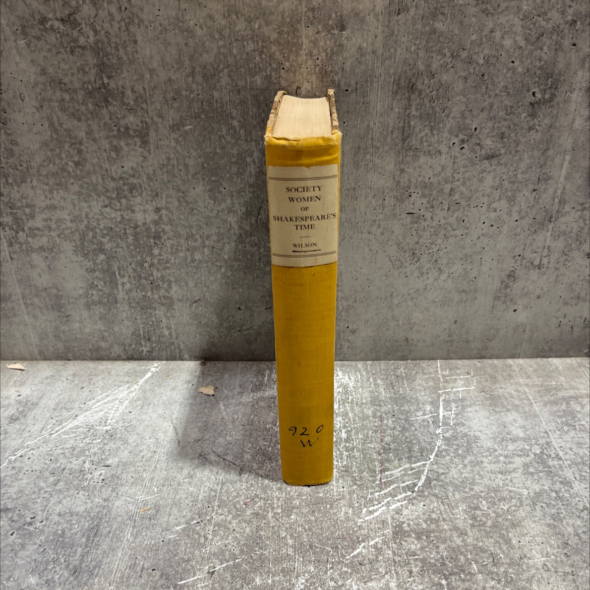 society women of shakespeare's time book, by violet a. wilson, 1970 Hardcover image 4