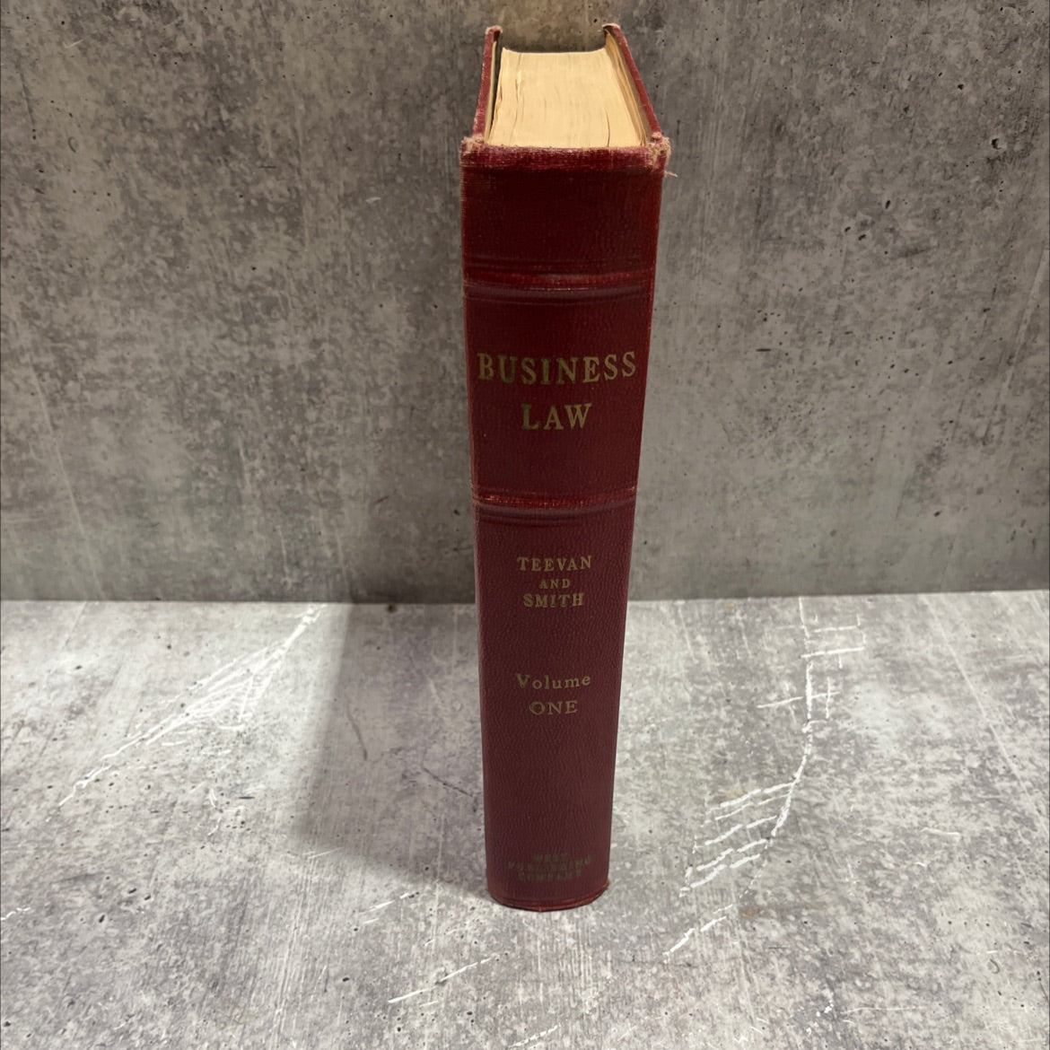 teevan and smith's business law cases text-statutes in four volumes book, by john c. teevan, len young smith, 1946 image 4