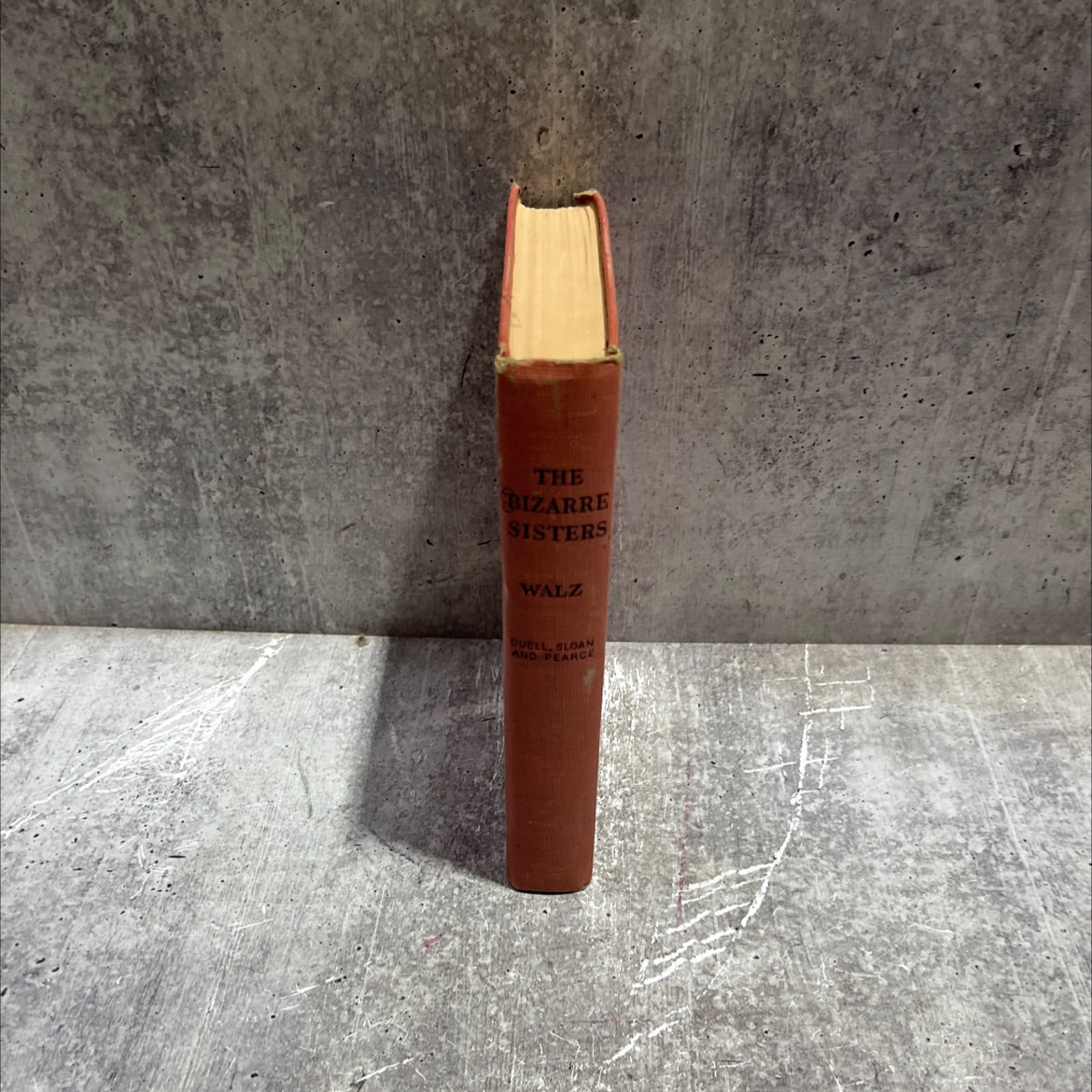 the bizarre sisters book, by jay and audrey walz, 1950 Hardcover image 4