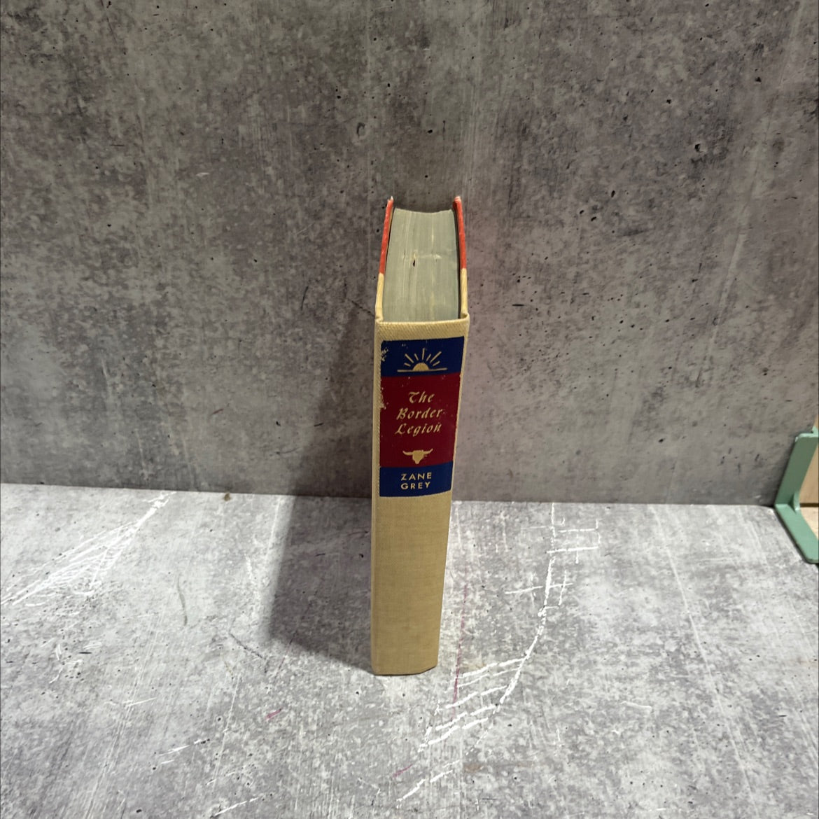 the border legion book, by zane grey, 1944 Hardcover image 4