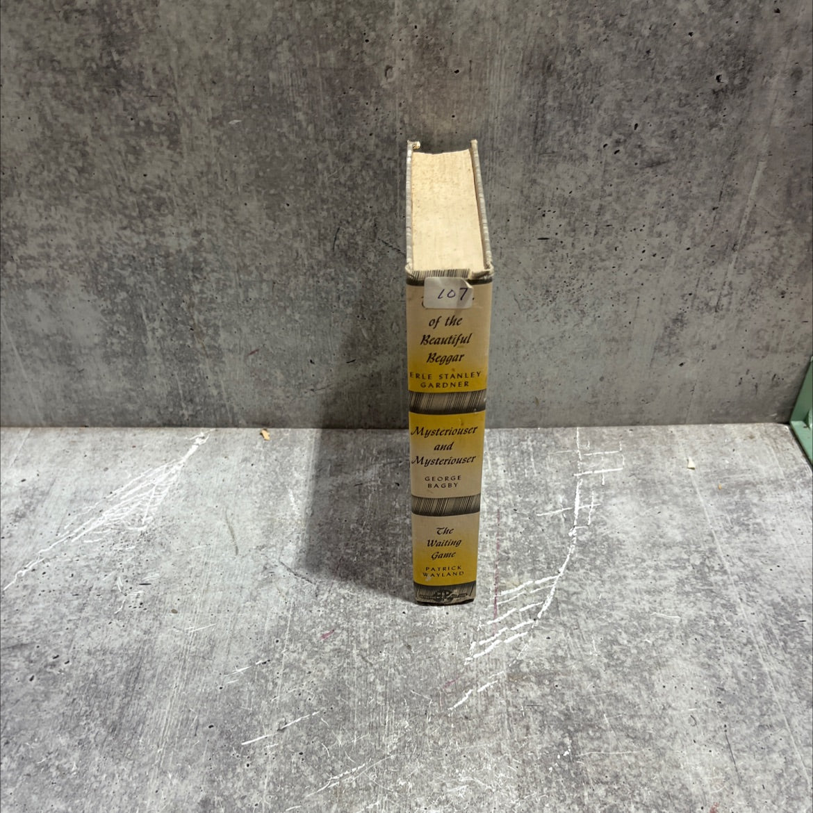 the case of the beautiful beggar book, by erle stanley gardner, 1965 Hardcover image 4