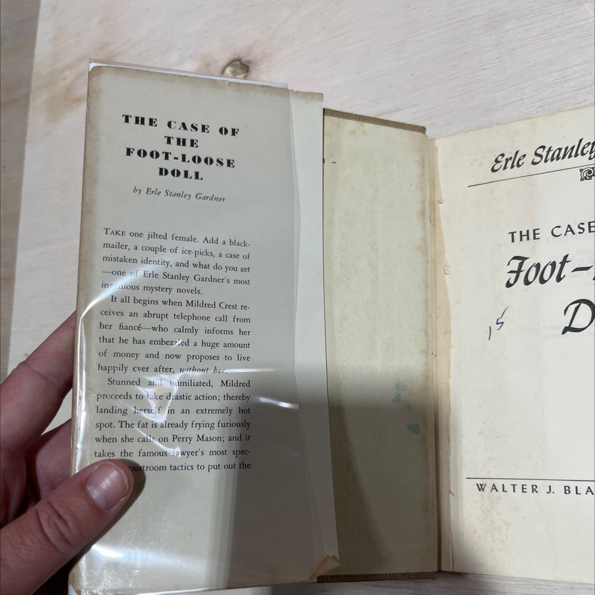 the case of the foot-loose doll book, by erle stanley gardner, 1958 Hardcover image 4