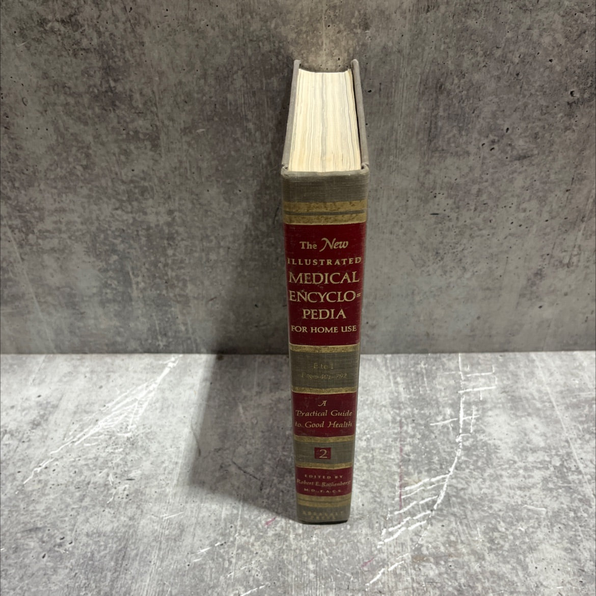 the new illustrated medical encyclopedia for home use book, by robert e. rothenberg, m.d., f.a.c.s., 1978 Hardcover image 4