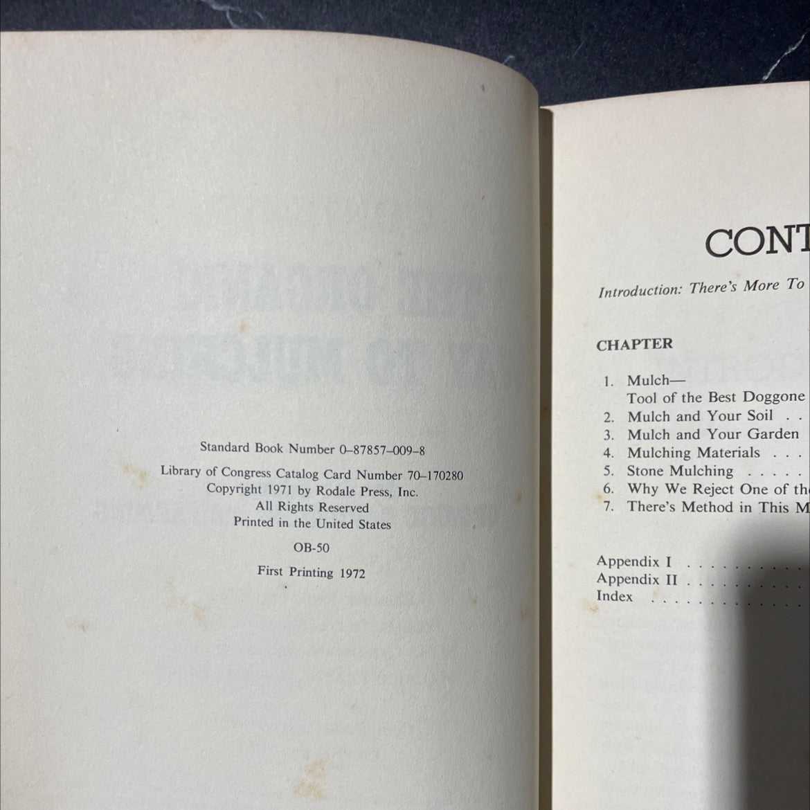 the organic way to mulching book, by editors of organic gardening and farming, 1971 Hardcover image 3