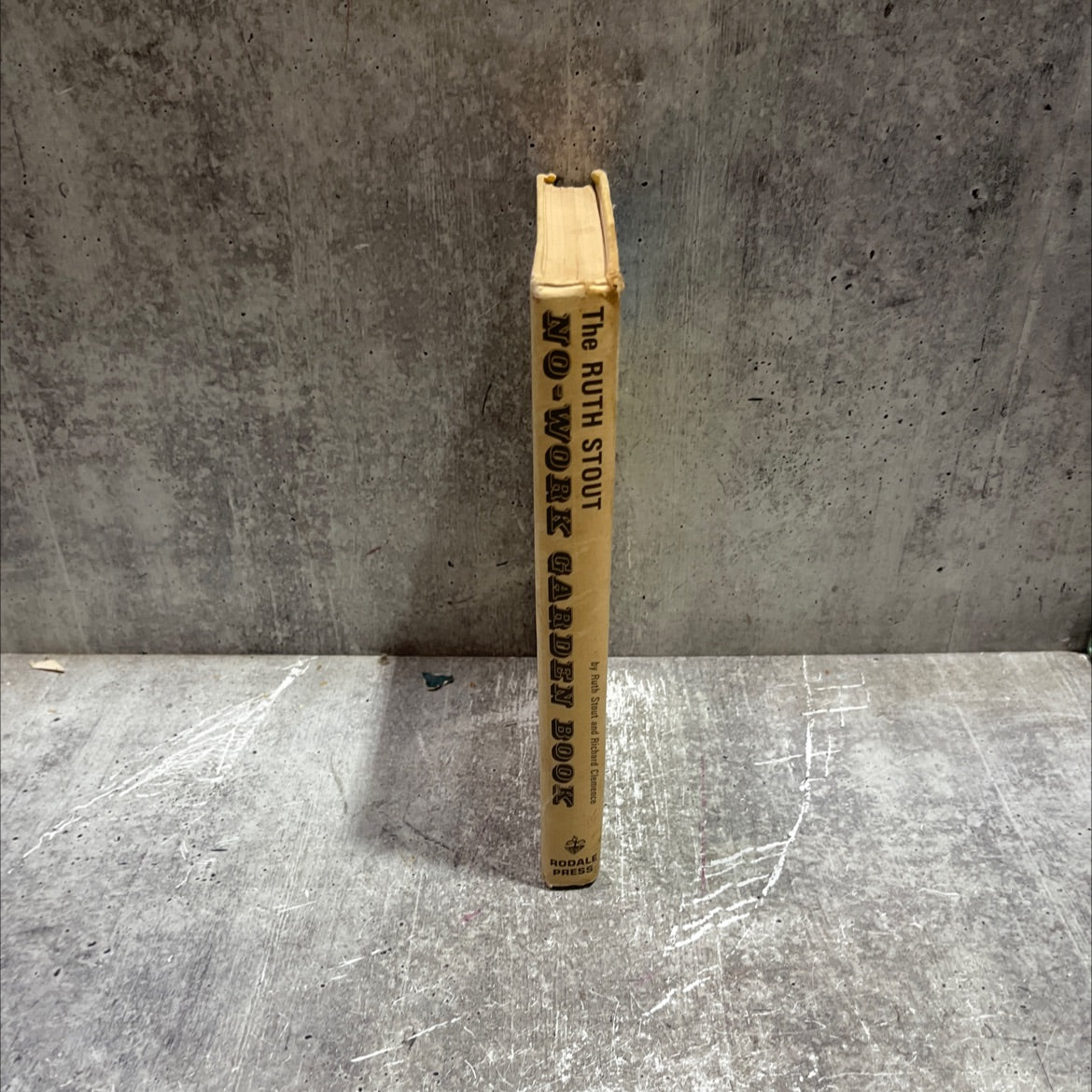 the ruth stout no-work garden book book, by ruth stout and richard clemence, 1974 Hardcover image 4