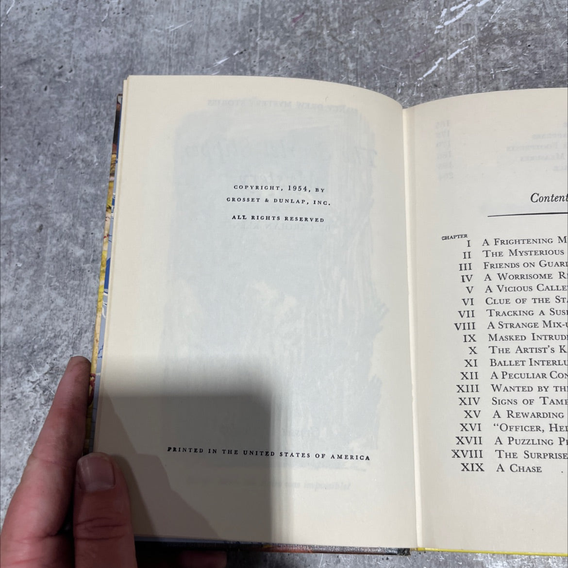 the scarlet slipper mystery book, by carolyn keene, 1954 Hardcover image 3