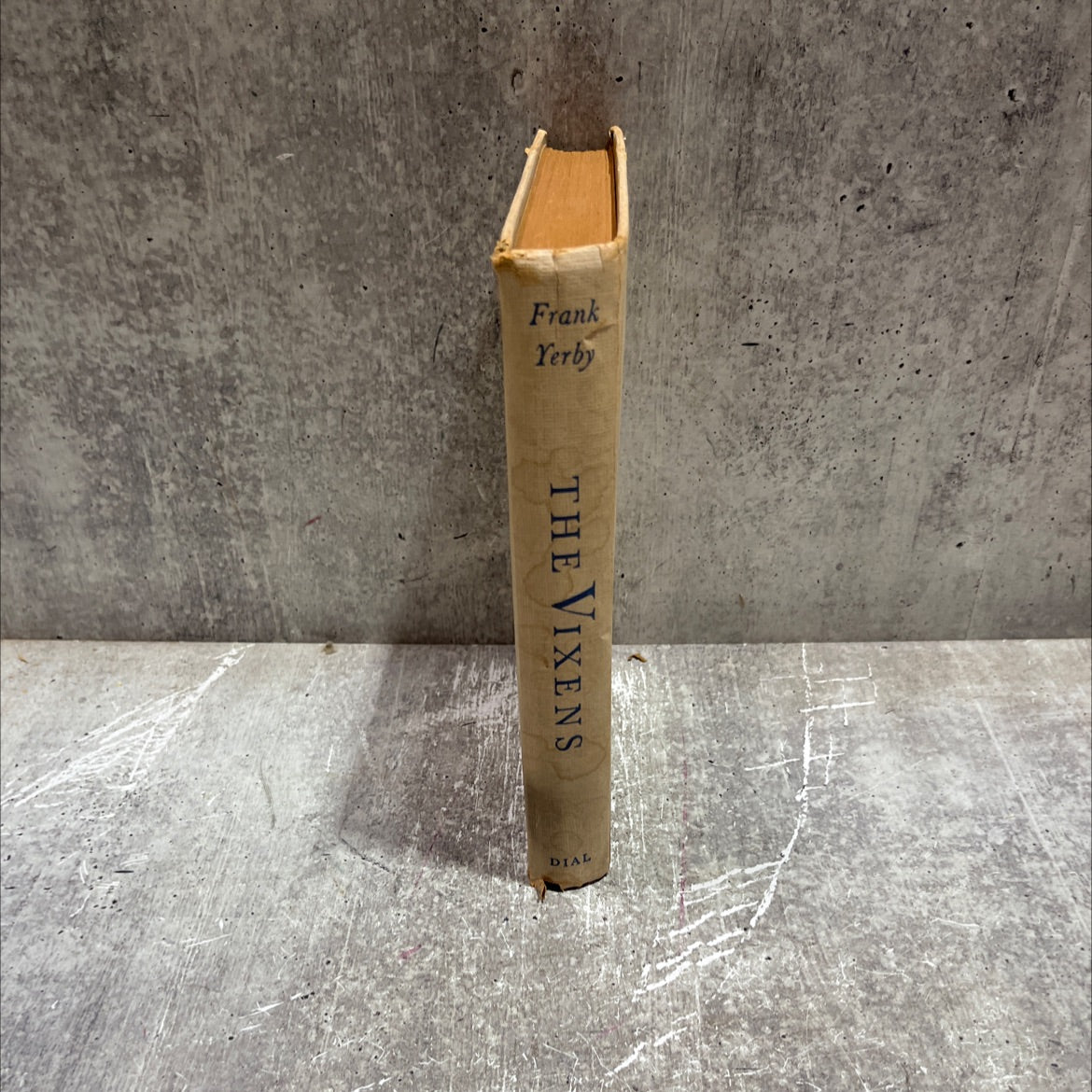 the vixens book, by frank yerby, 1947 Hardcover image 4