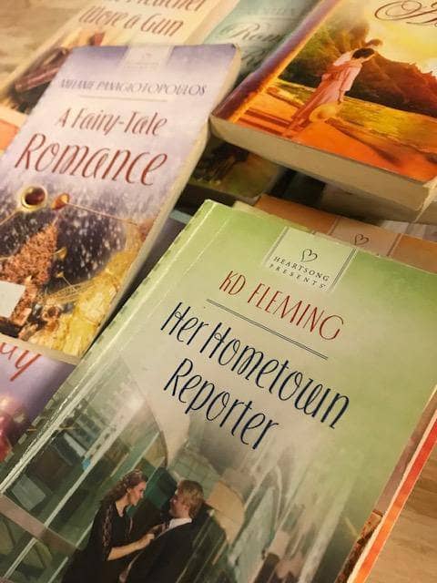 TheBookBundler Bulk Books 10 books / Premium Used Heartsong Presents Inspirational Christian Romance Books