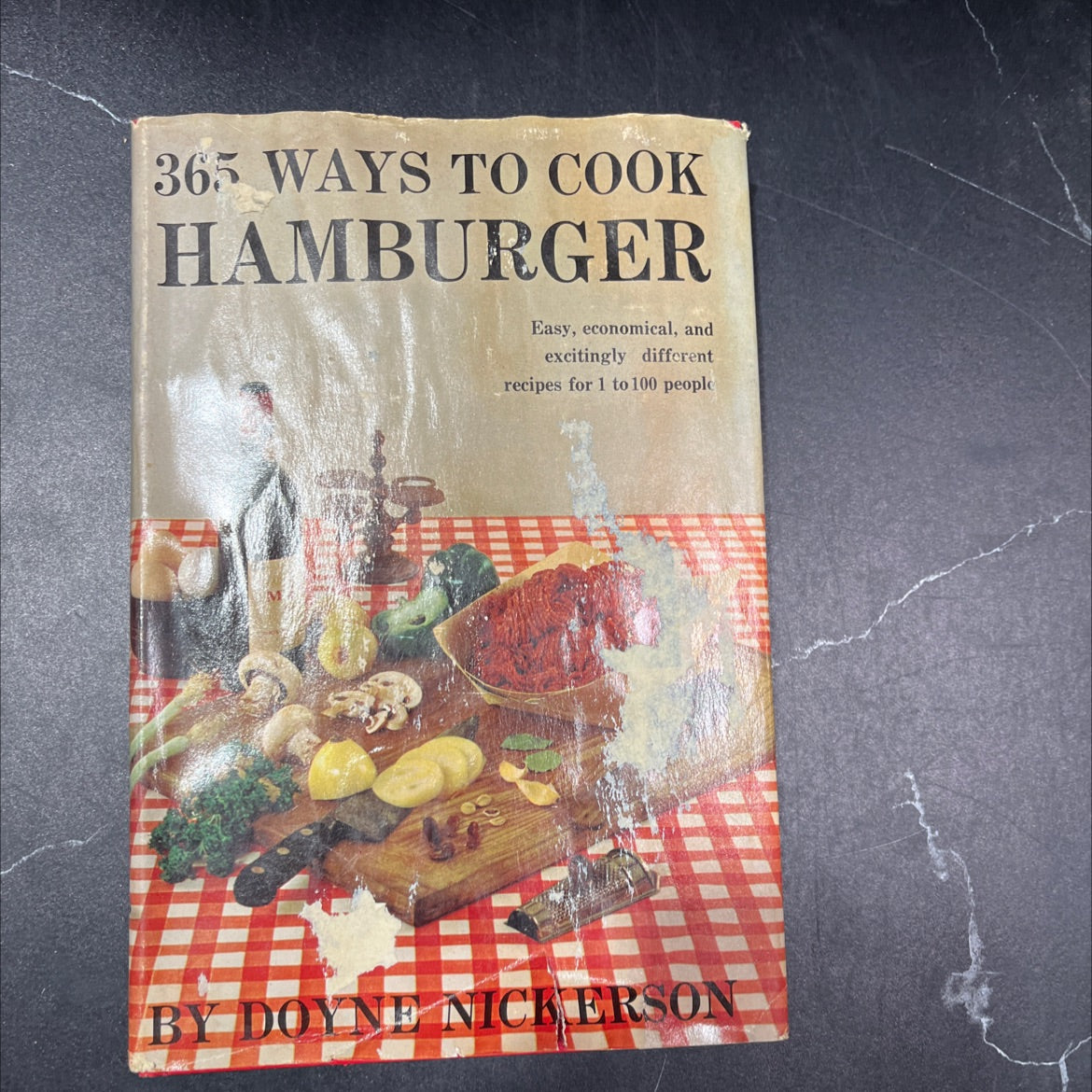 365 ways to cook hamburger book, by Doyne Nickerson, 2000 Hardcover image 1