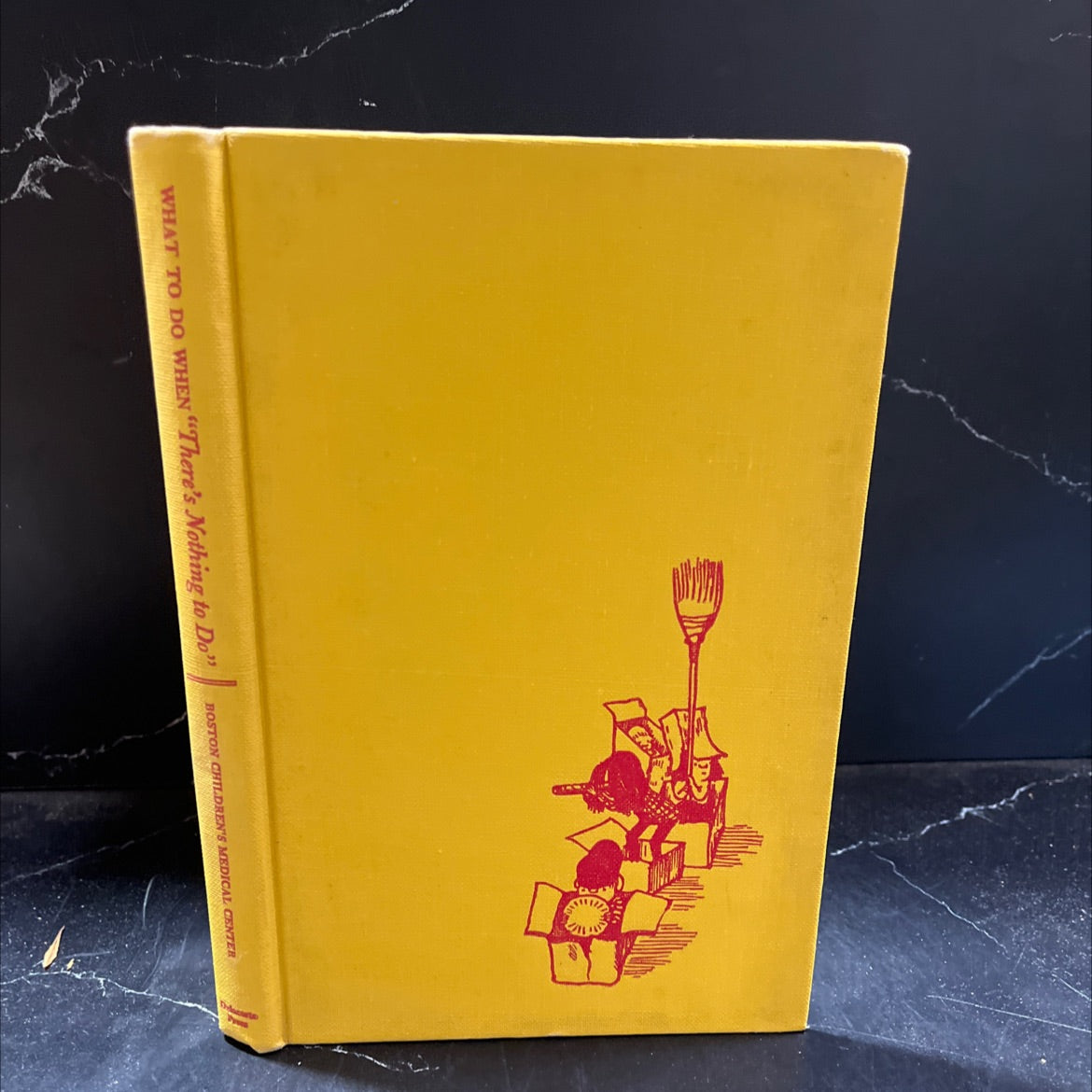 601 tested play ideas for young children what to do when \"there's nothing to do\" book, by members of the staff of the image 1
