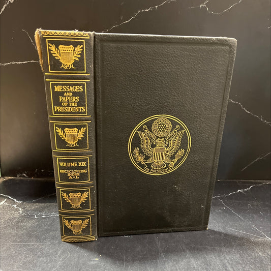 a compilation of the messages and papers of the presidents book, by unknown, 1917 Leather image 1