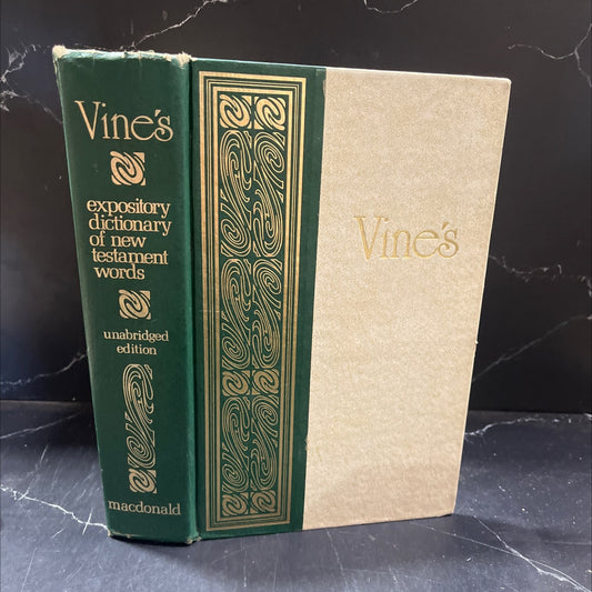 a comprehensive dictionary of the original greek words with their precise meanings for english readers book, by w. e. image 1