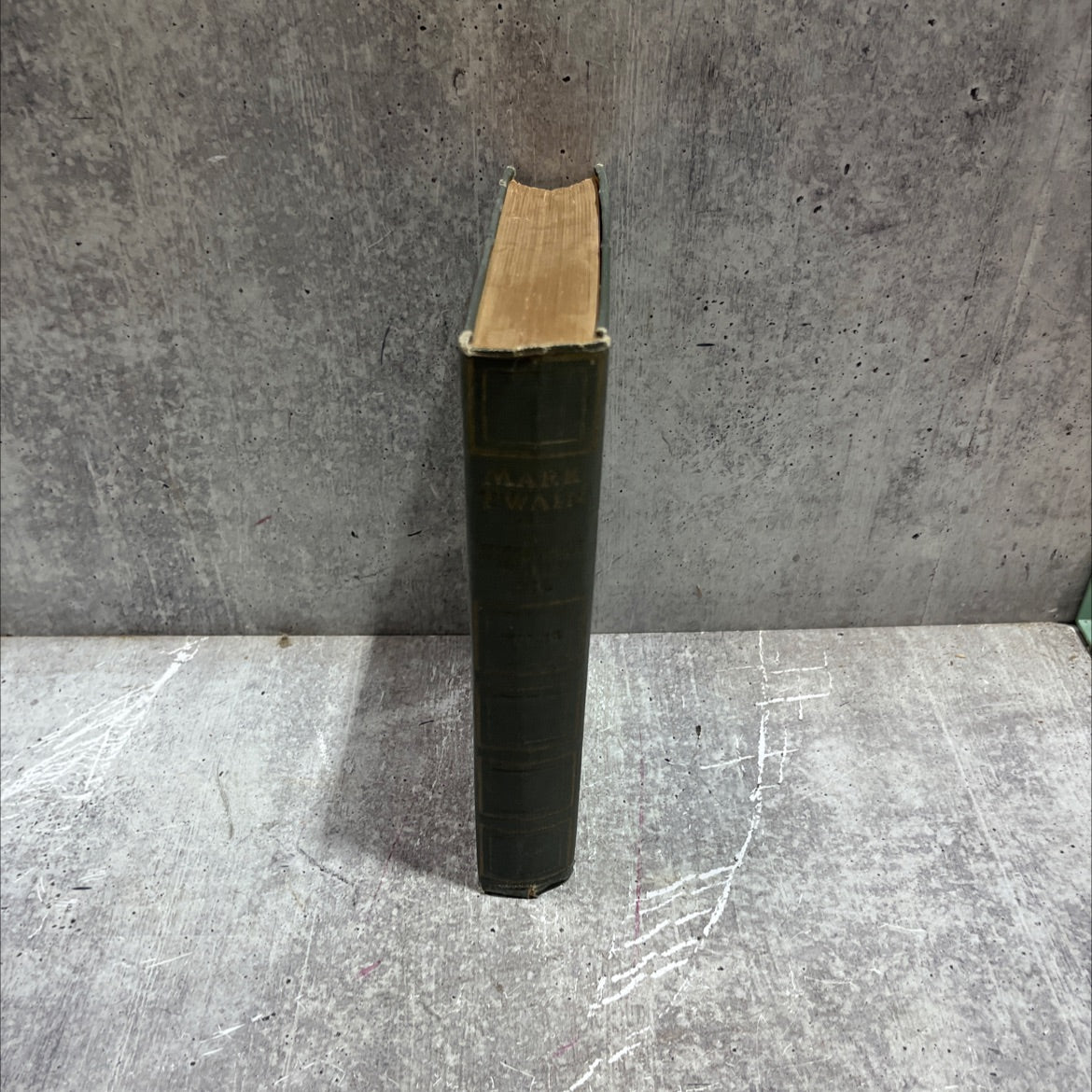 a connecticut yankee in king arthur's court book, by mark twain, 1917 Hardcover image 4