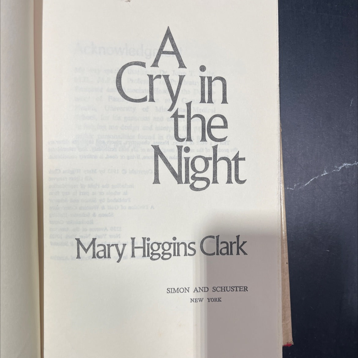 a cry in the night book, by mary higgins clark, 1982 Hardcover image 2