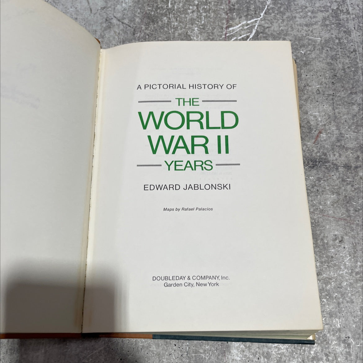 a pictorial history of the world war ii years book, by edward jablonski, 1977 Hardcover image 2