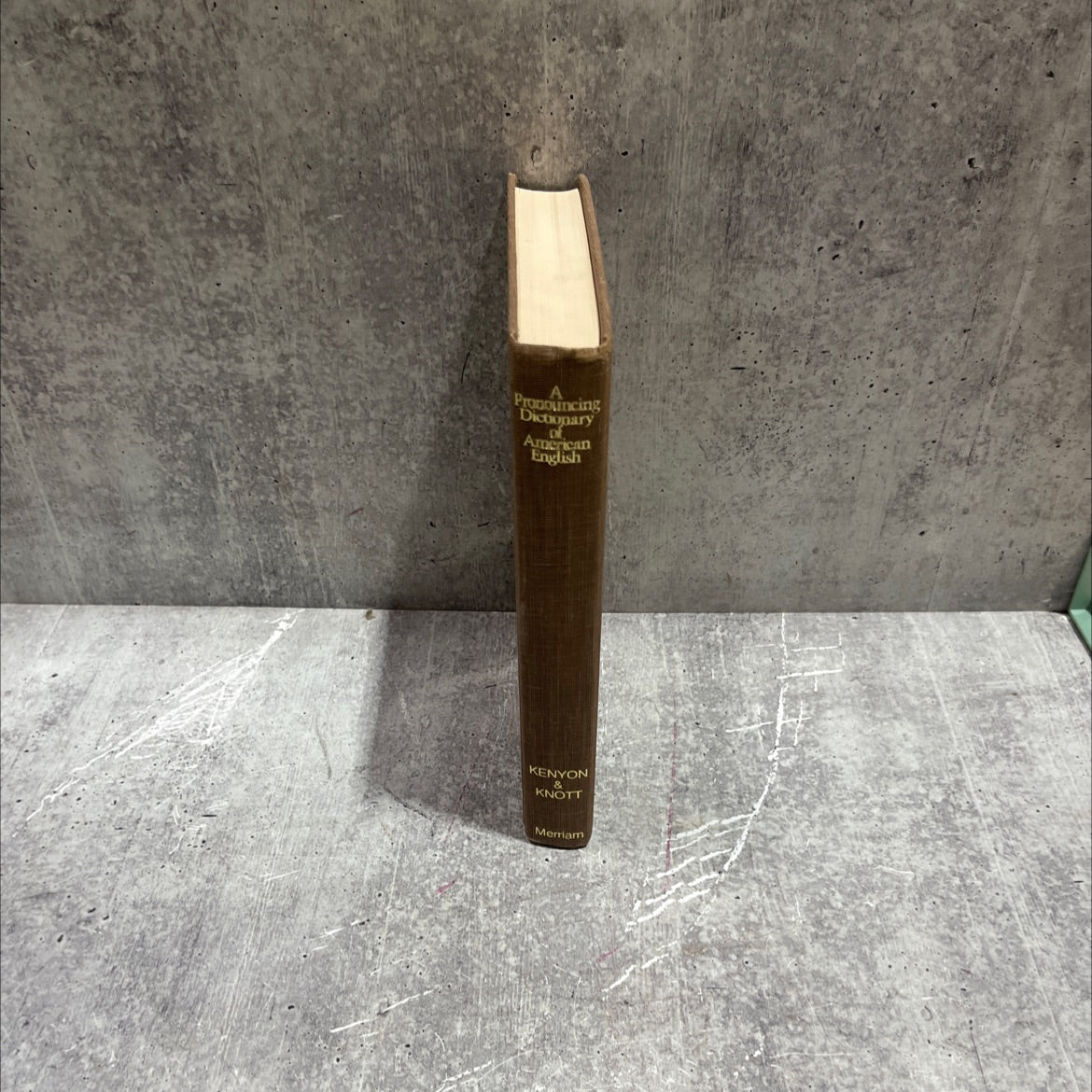 a pronouncing dictionary of american english book, by john samuel kenyon, ph.d. and thomas albert knott, ph.d., 1953 image 4