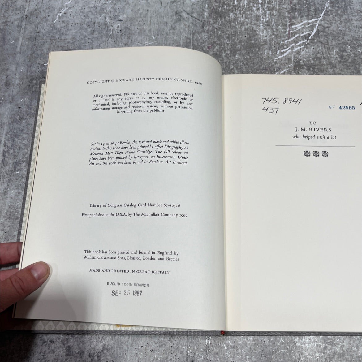 a short history of the scottish dress book, by ederick, prince, 1967 Hardcover image 3