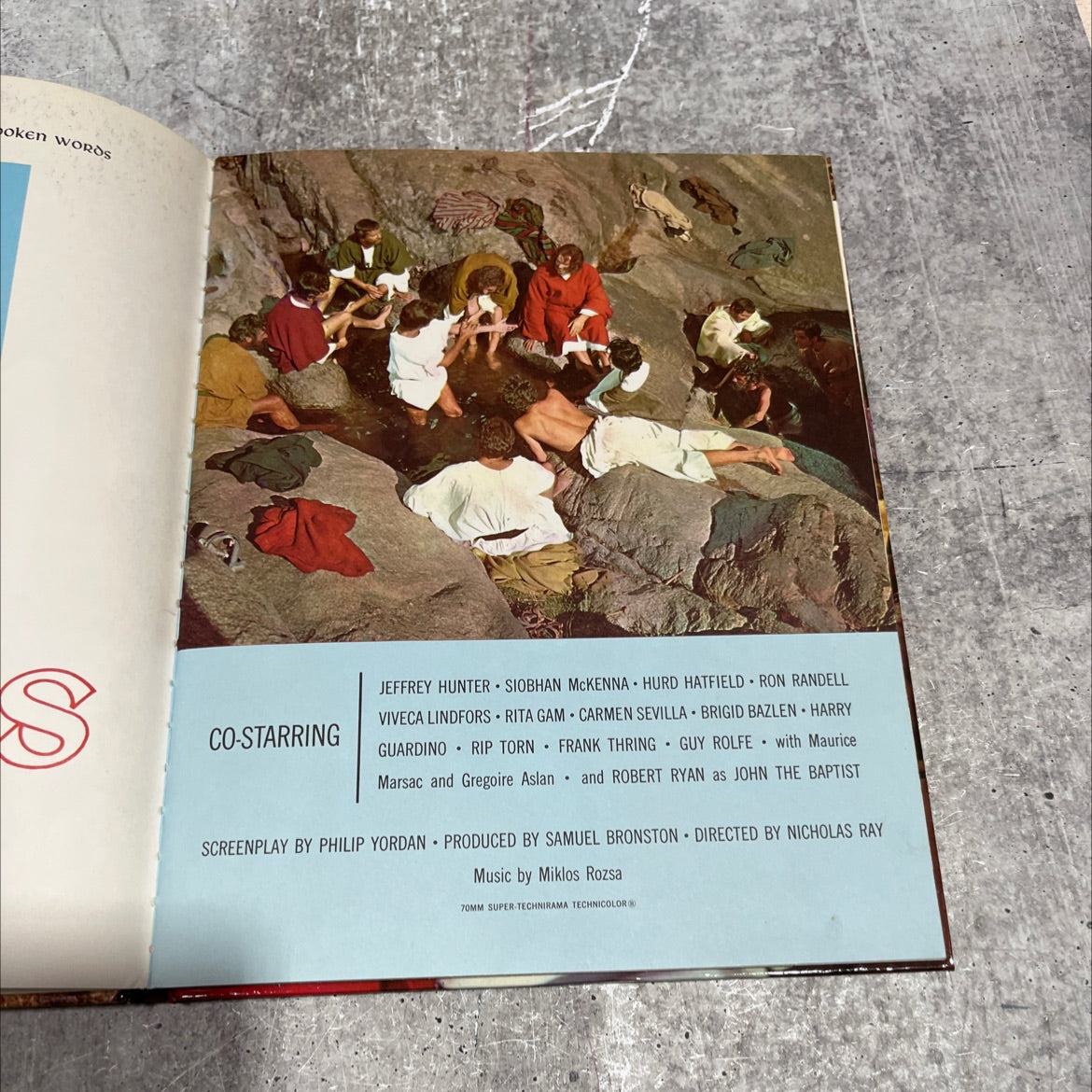 a story of the christ the glory of his spoken words king of kings book, by unknown, 1961 Hardcover image 3