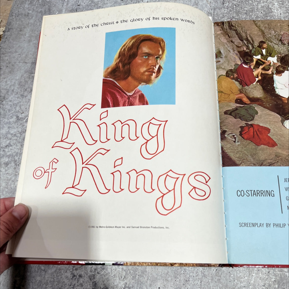 a story of the christ the glory of his spoken words king of kings book, by unknown, 1961 Hardcover image 2