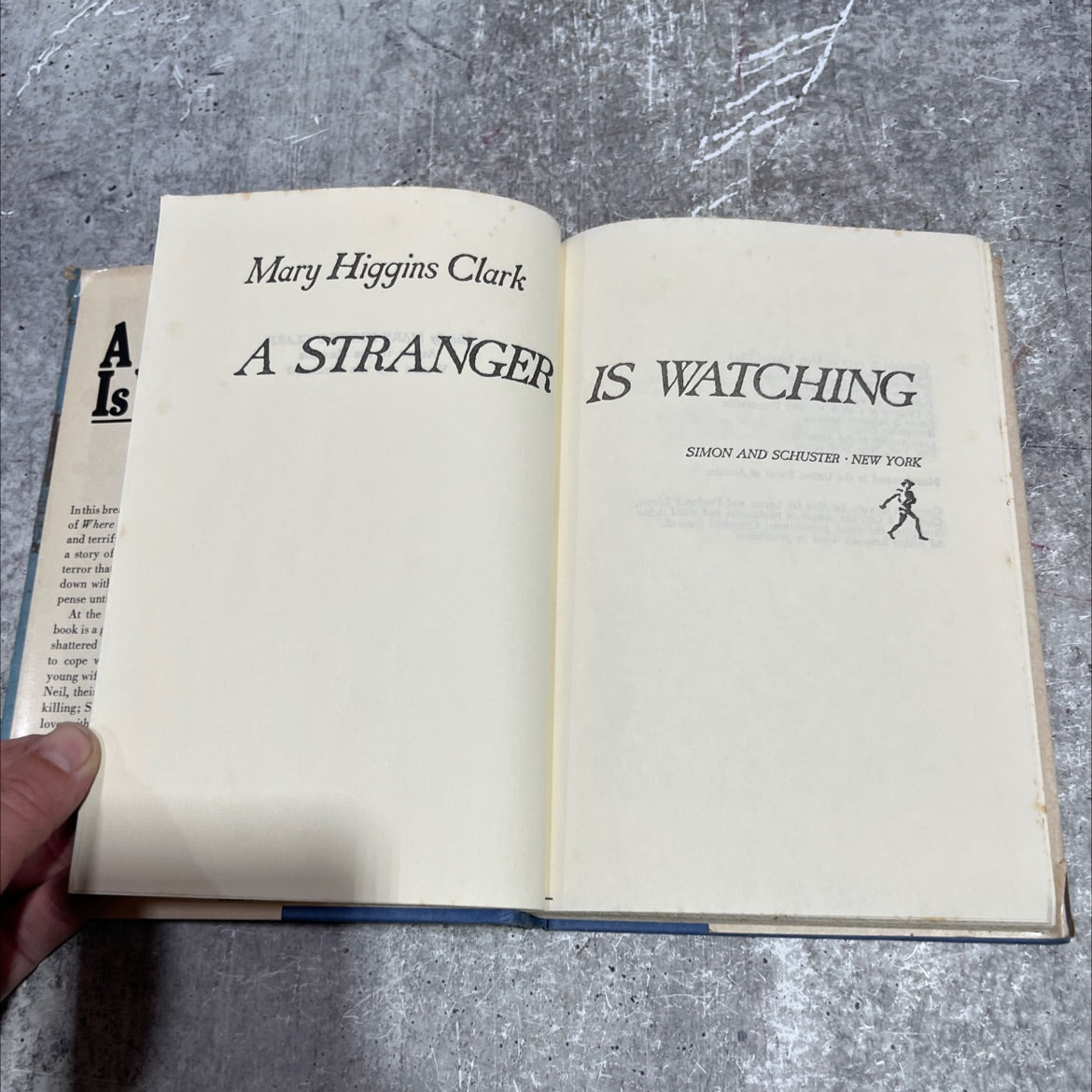 a stranger is watching book, by Mary Higgins Clark, 1977 Hardcover image 2