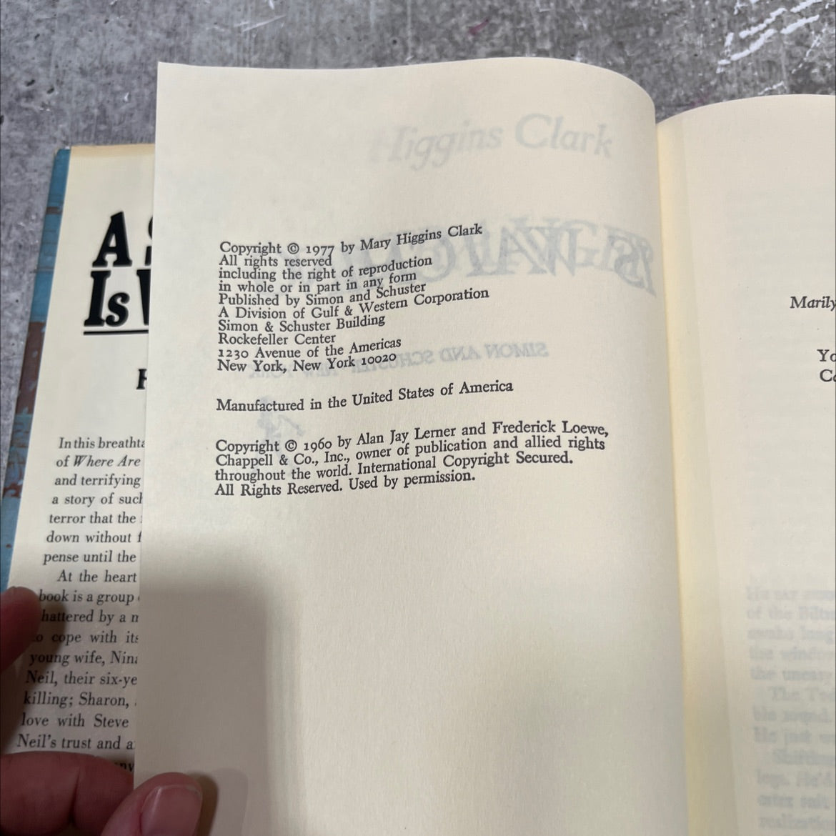 a stranger is watching book, by Mary Higgins Clark, 1977 Hardcover image 3