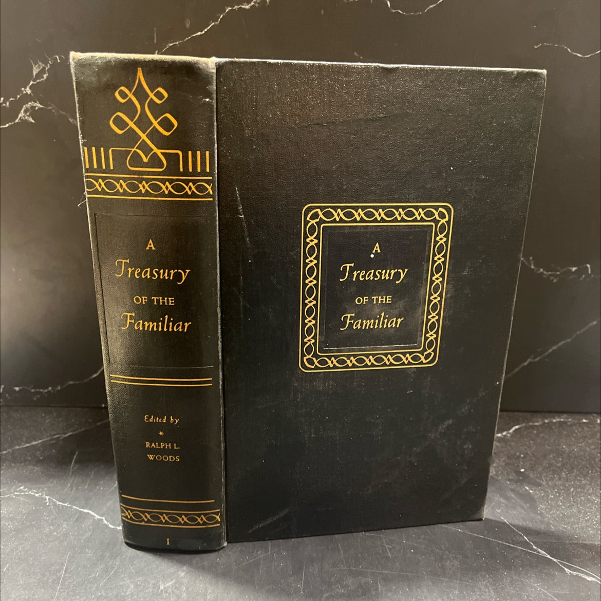 a treasury of the familiar book, by ralph l. woods, 1942 Hardcover image 1