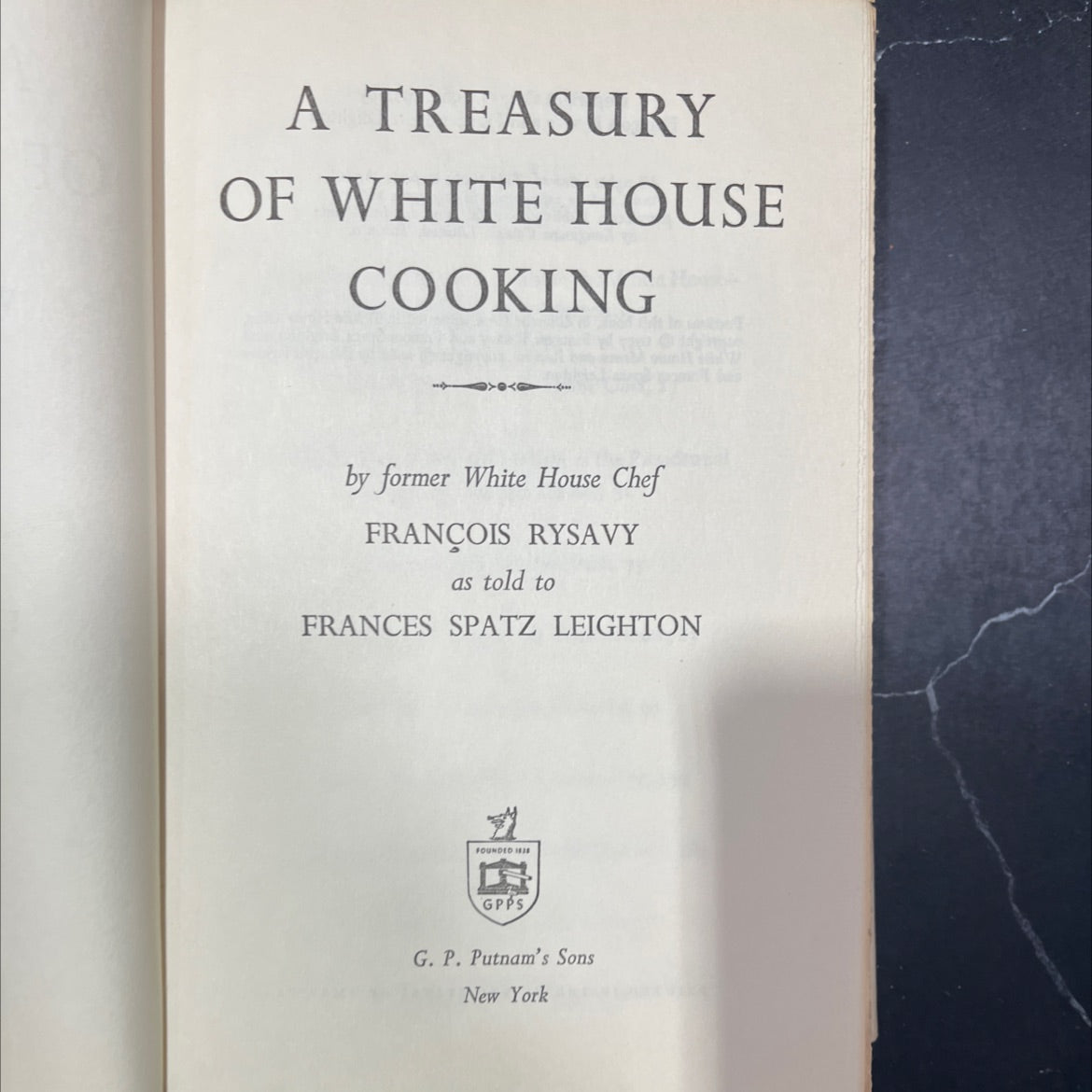 a treasury of white house cooking book, by françois rysavy, 1972 Hardcover image 2