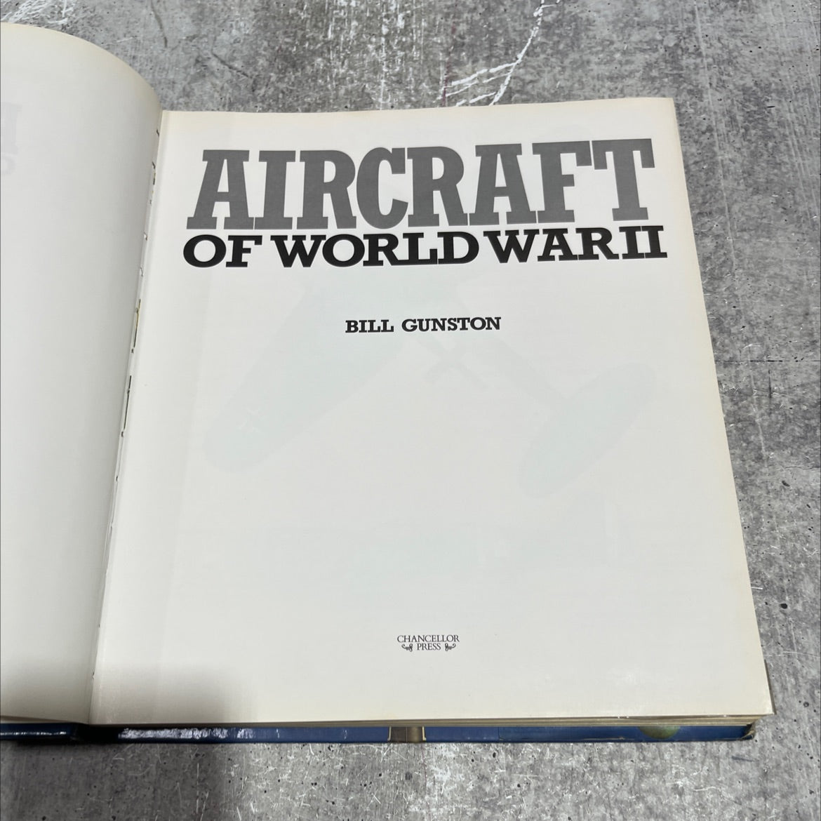 aircraft of world warii book, by bill gunston, 1997 Hardcover image 2
