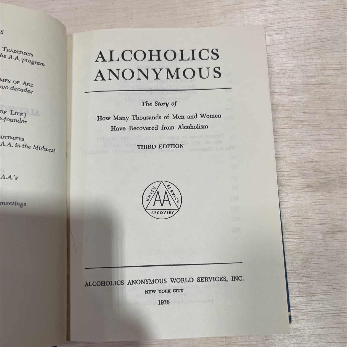 alcoholics anonymous the story of how many thousands of men and women have recovered from alcoholism book, by bill image 2