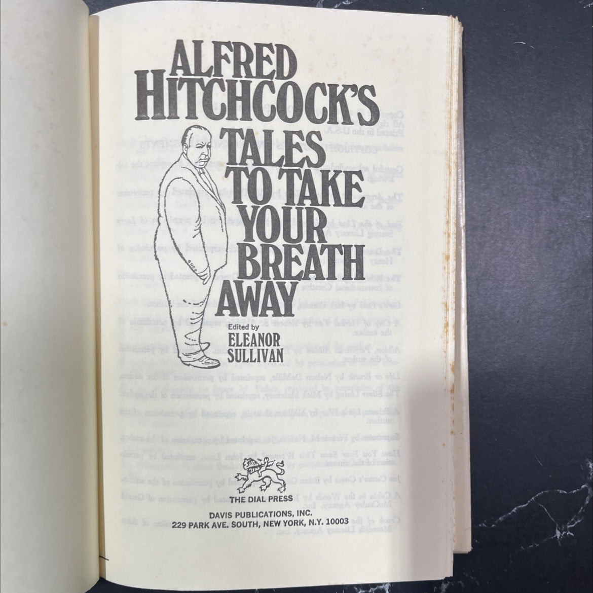 alfred hitchcock's tales to take your breath away book, by eleanor sullivan, 1977 Hardcover image 2