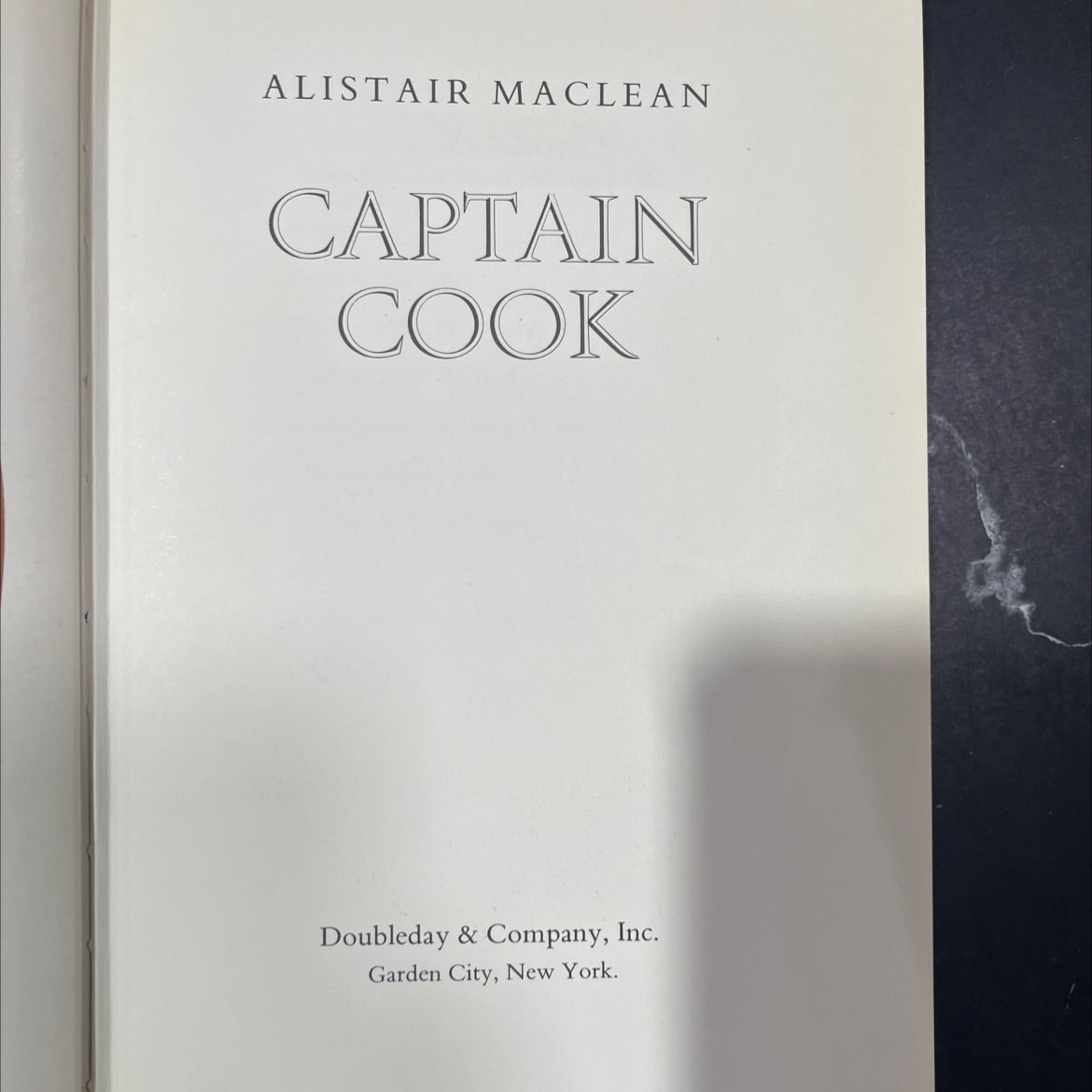alistair maclean captain cook book, by alistair maclean, 1972 Hardcover image 2