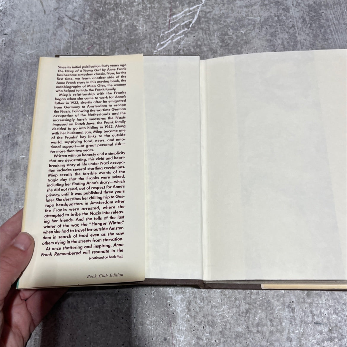 anne frank remembered book, by Miep Gies, Alison Leslie Gold, 1987 Hardcover image 4