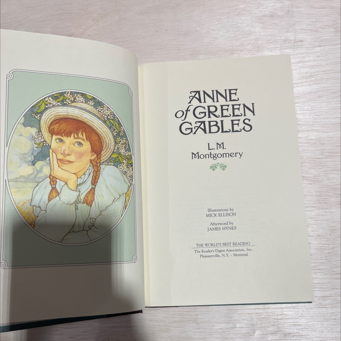 anne of green gables book, by L.M. Montgomery, 1992 Hardcover image 2