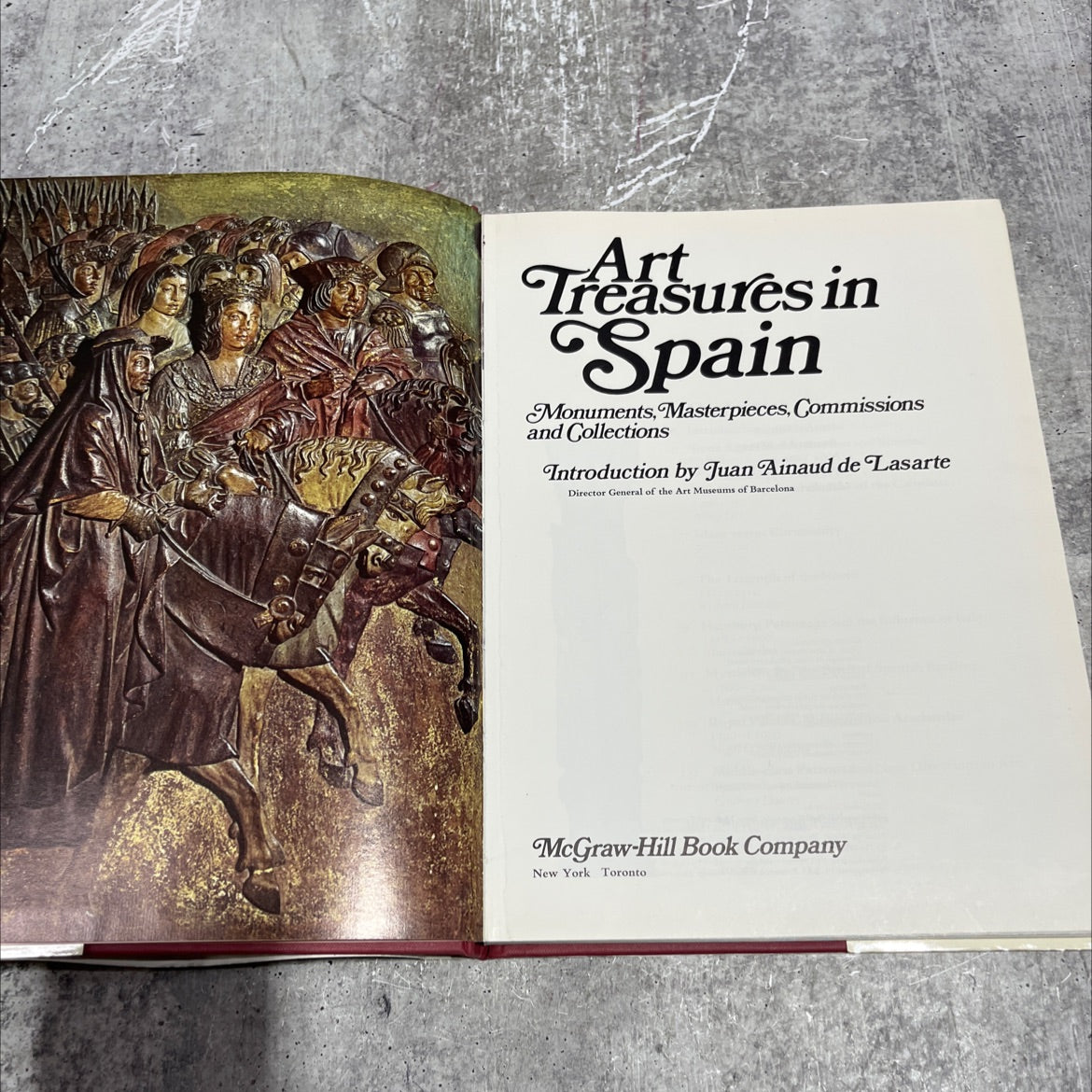 art treasures in spain monuments, masterpieces, commissions and collections book, by Juan Ainaud de Lasarte, 1969 image 2