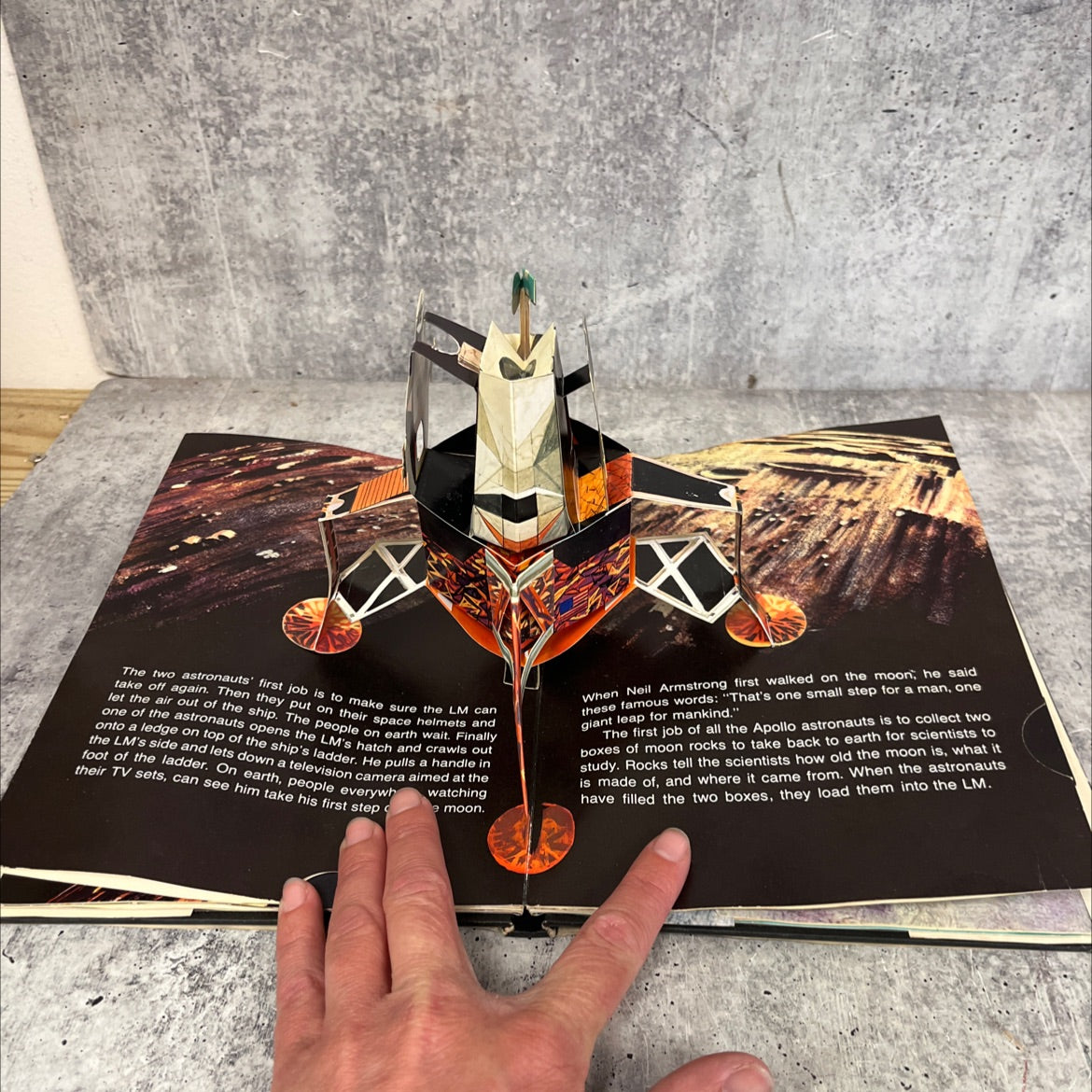 astronauts on the moon book, by Stanley Hendricks, 1970 Hardcover, First Edition image 4