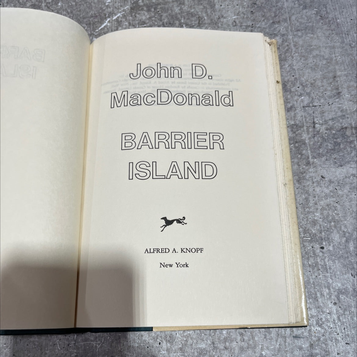 barrier island book, by john d. macdonald, 1986 Hardcover image 2