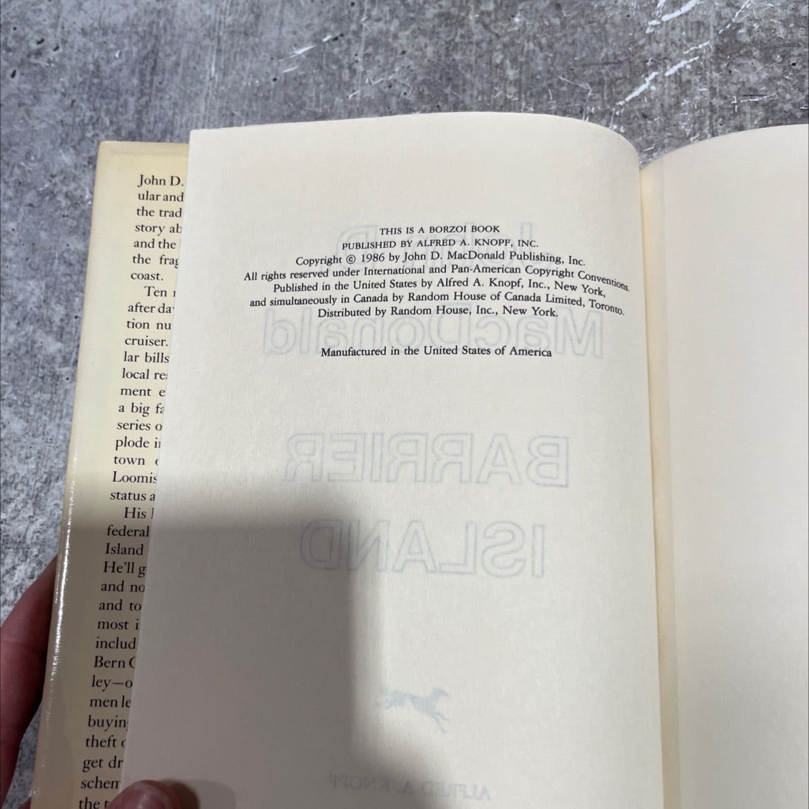 barrier island book, by john d. macdonald, 1986 Hardcover image 3