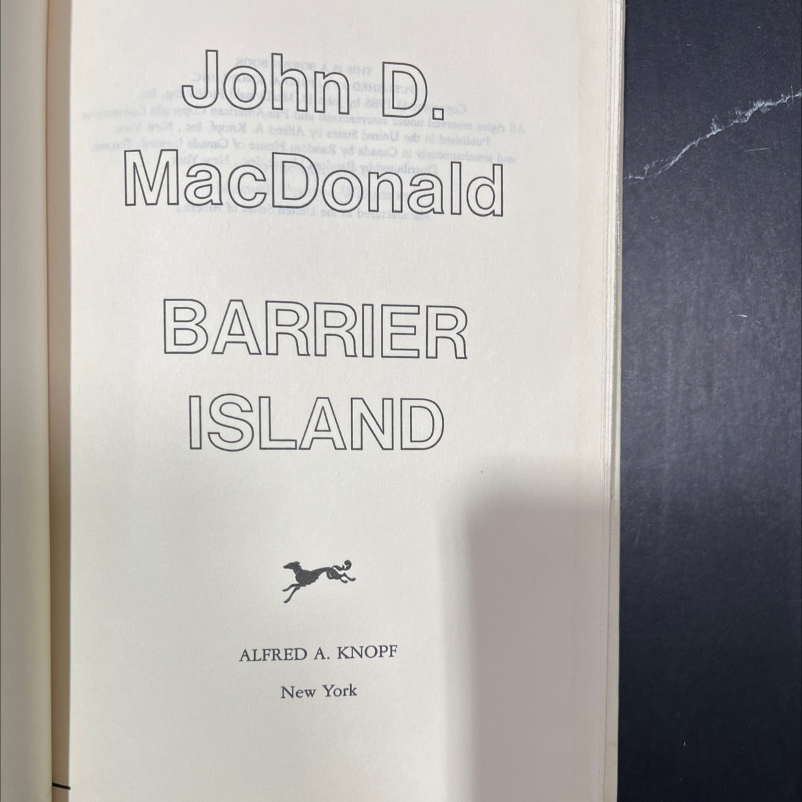 barrier island book, by John D. MacDonald, 1986 Hardcover image 2