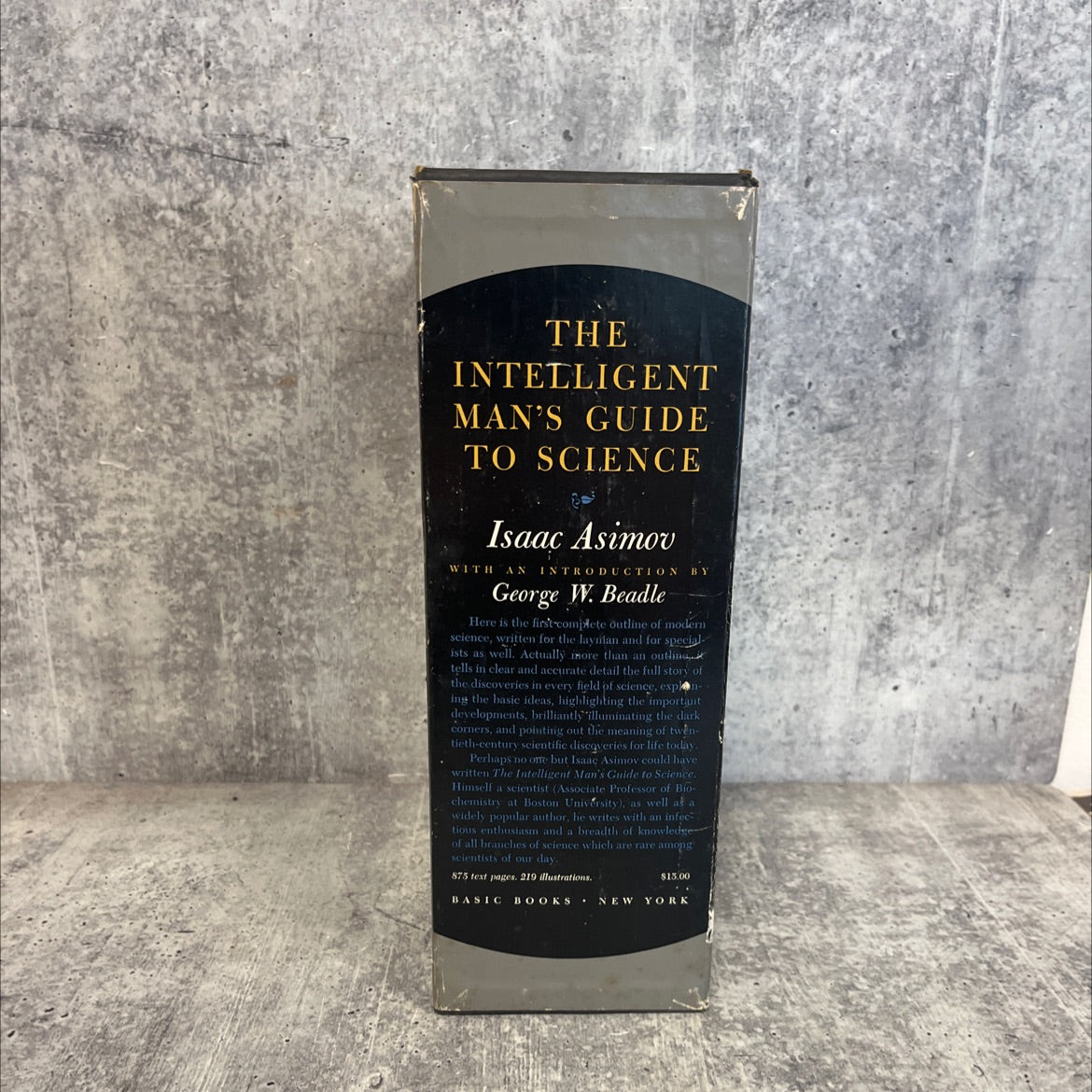 basic looks the intelligent man's guide to science book, by isaac asimov, 1960 Hardcover, First Edition, Folio image 4