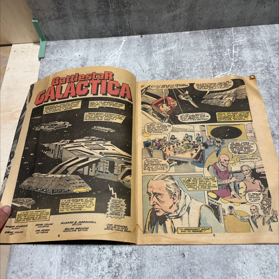 battlestar galactica marvel super special book, by glen larson, 1978 Paperback image 3